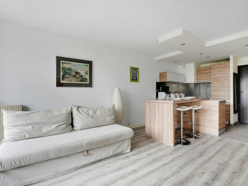 Studio - Paris 17eme arrondissement