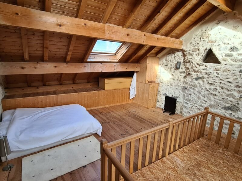 Maison de Village a Chevrier