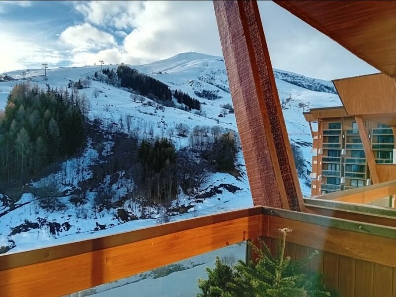 studio dernier étage balcon sud avec vue - Le Corbier Les Sybelles 1560m