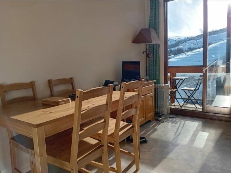 studio dernier étage balcon sud avec vue - Le Corbier Les Sybelles 1560m