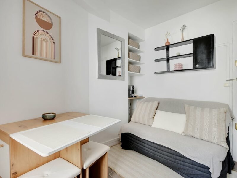 Studio - Paris 16eme arrondissement