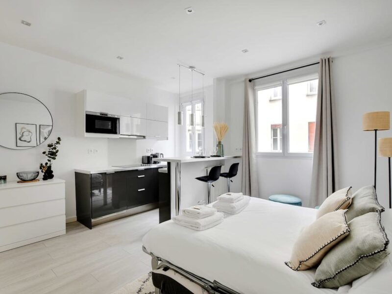 Studio Paris 17ème arrondissement Arc de Triomphe