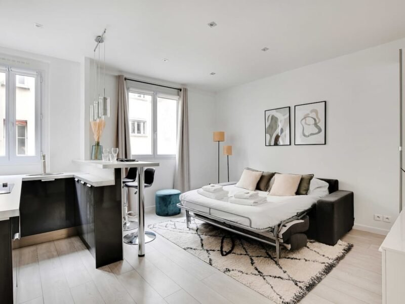 Studio Paris 17ème arrondissement Arc de Triomphe